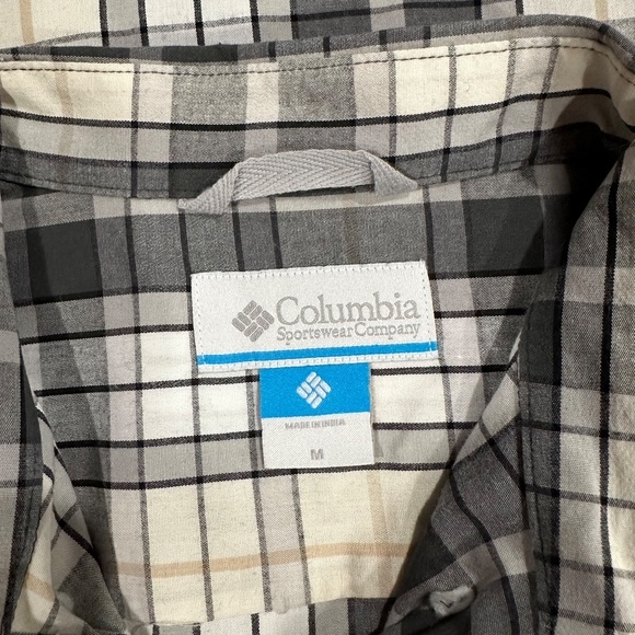 Columbia Sportswear Company Men's Shirt - Size M - Picture 11 of 15